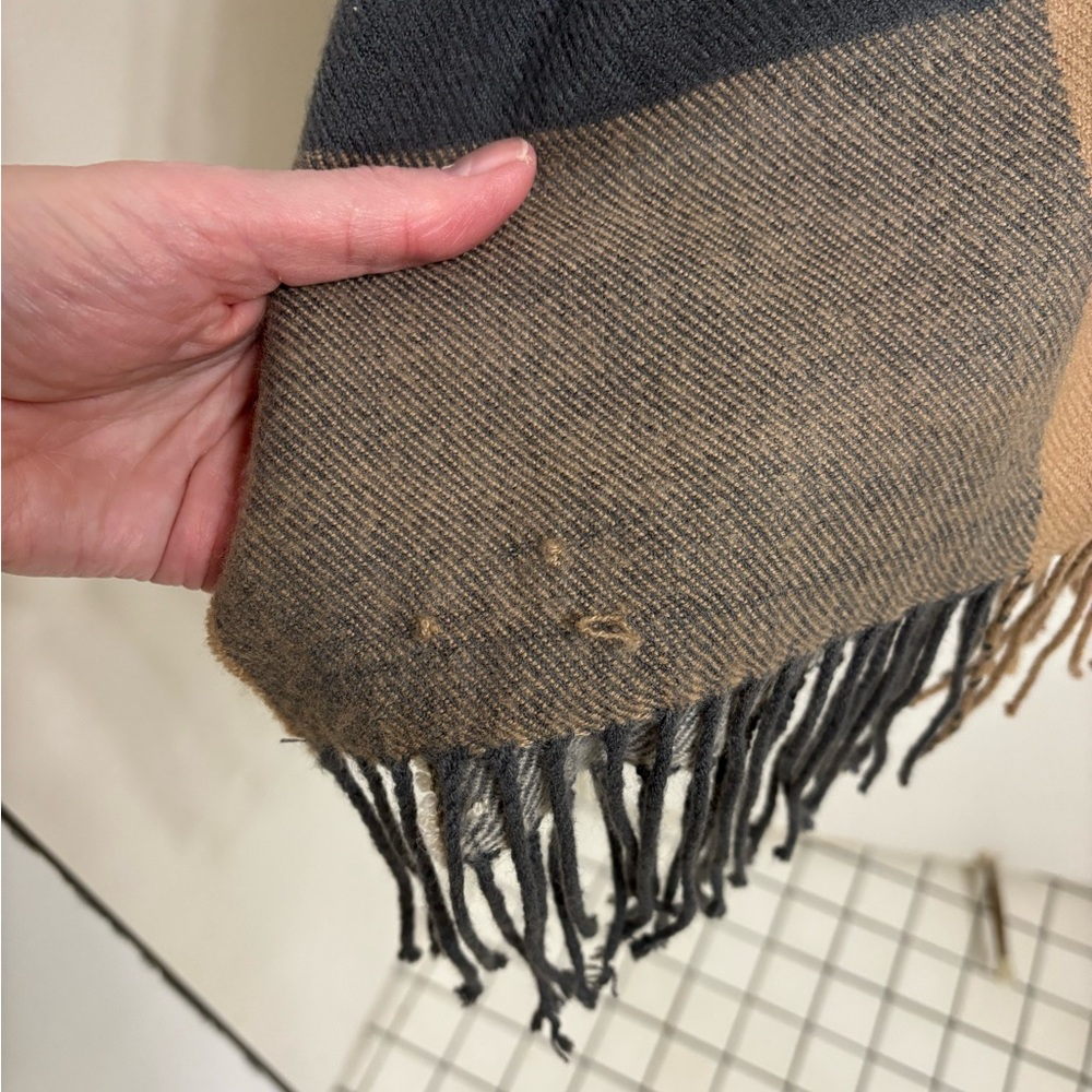 A New Day poncho - one size fits most - Picture 3 of 9